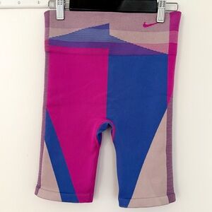 Nike DRI FIT Women Training Short Sculpt Tight Fit High Rise Trainer Bike Size M